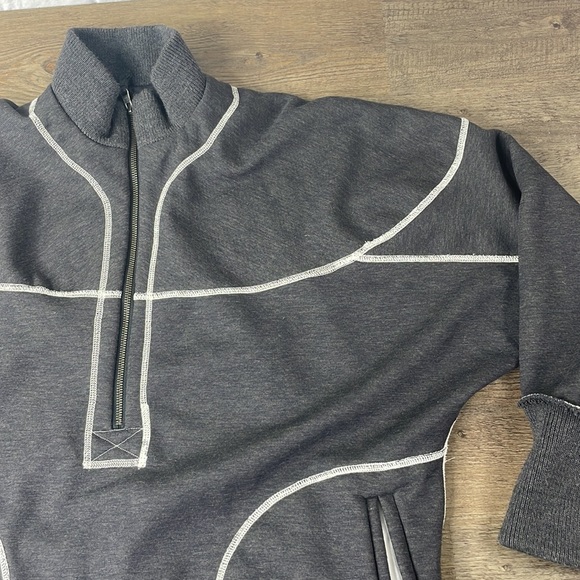 Free People Movement Mountain Dreamin’ Reversible Sweatshirt Grey Ivory M/L - Picture 5 of 15